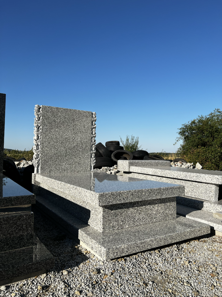 Nagrobek Strzegomski granit pojedynczy, nowoczesny nowoczesny2