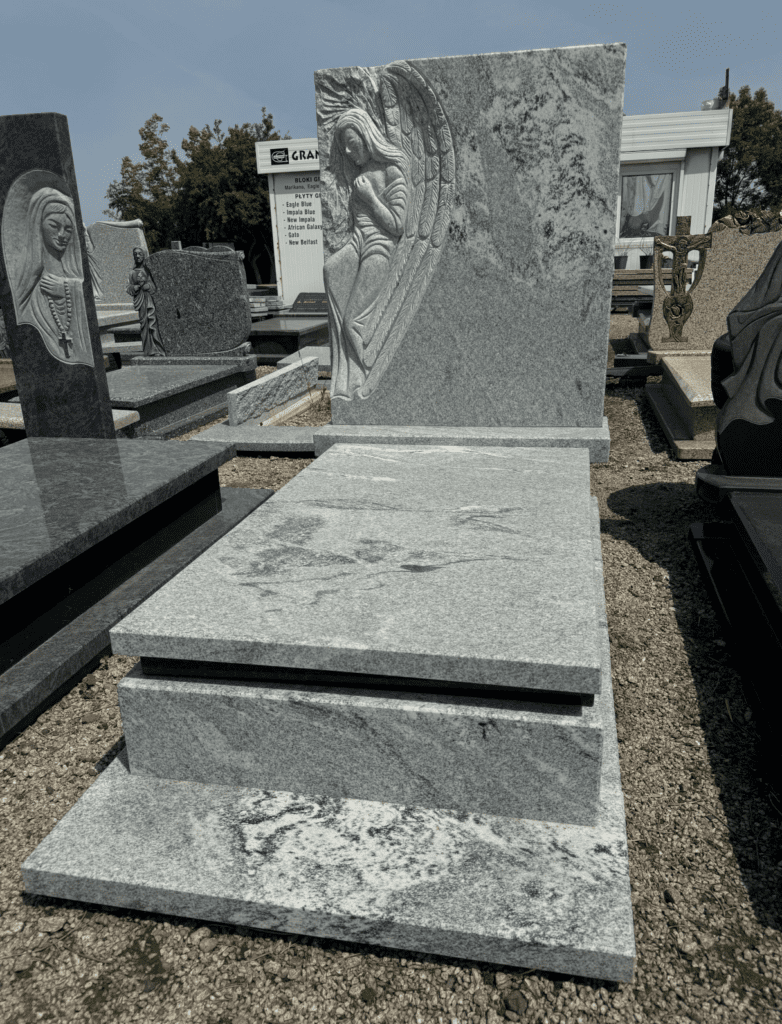 Usługi kamieniarskie nagrobek pojedynczy granitowy visount white Strzegom